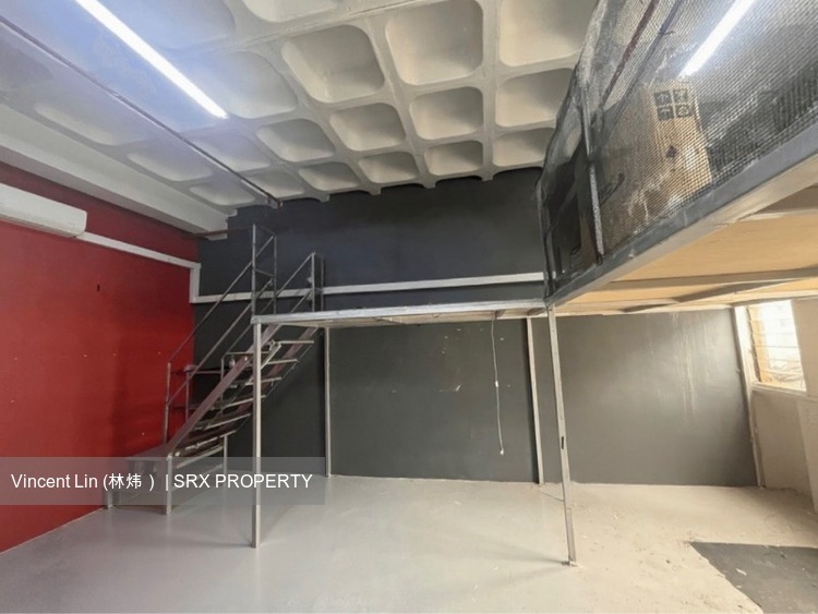 HILLVIEW WAREHOUSE (D23), Warehouse #561461621
